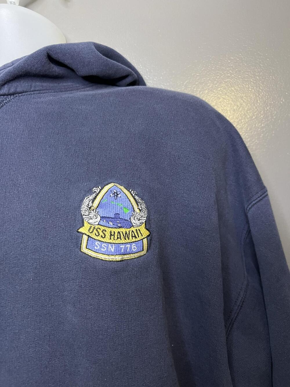 Vintage USS Hawaii Navy SSN 776 Mens XL Embroidered Fleece Hanes Hoodie Blue